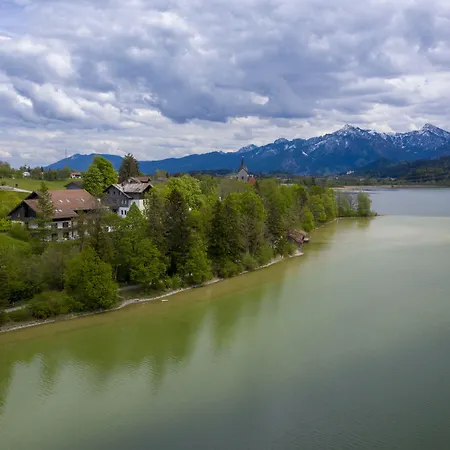 فندق Seehotel Weissensee 2*
